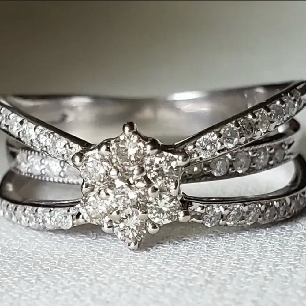 18K White Gold Diamond Bow Ribbon Ring Cuff - Openwork Ribbons - Size 7.25 - Picture 2 of 15